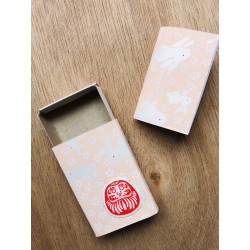 Boite à voeux Daruma - Feuilles bleues 